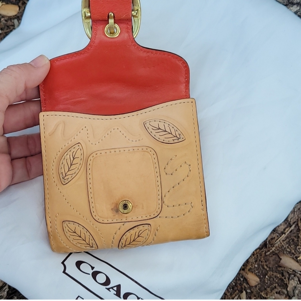 Coach Bleeker Flower Wallet - Picture 5 of 8